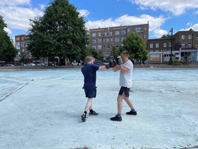 Тренер по боксу в Лондоне.