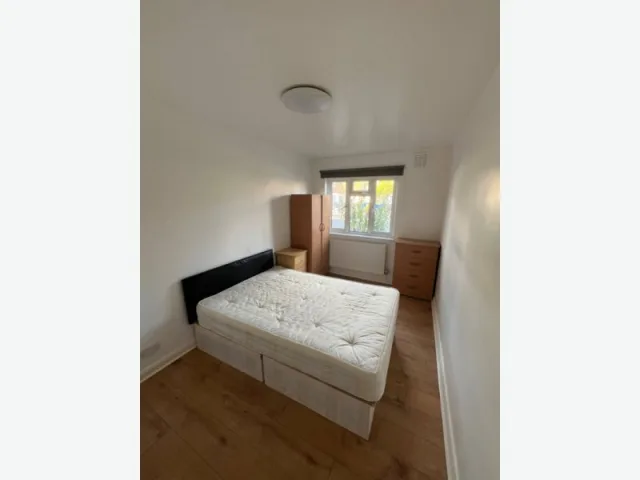 Комната в East Ham, £900 в месяц со счетами