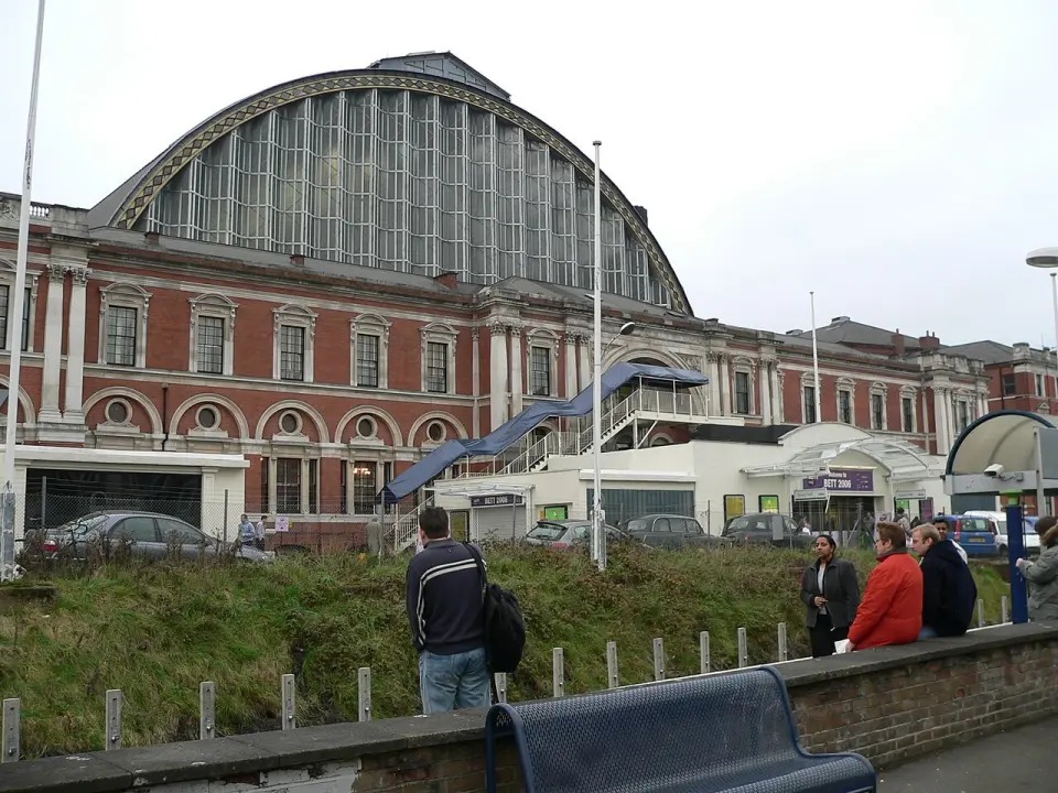 Olympia exhibition centre in London: a glazed barrel roof over a red-brick facade