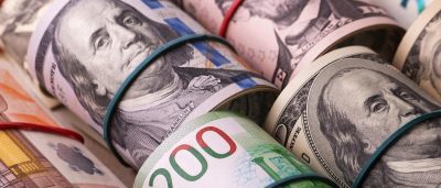 Russian banks began to close the acceptance of deposits in dollars.