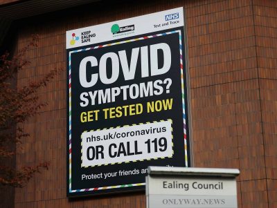Одним из положений «Зимнего плана» британского правительства станет введение специальных пропусков с QR-кодом для жителей страны с отрицательным результатом тестов на коронавирус.