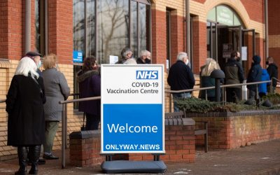 Более 700 тысяч жителей Англии за 1 день записались на вакцинацию