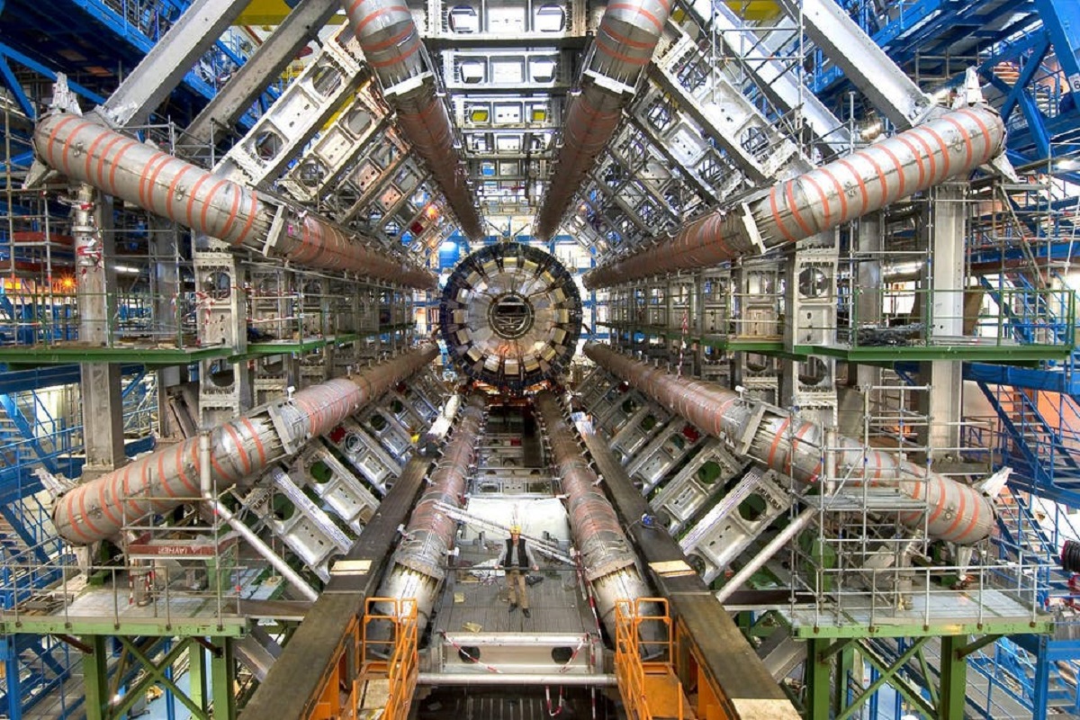 Британские физики примут участие в создании системы детекторов для электронно-ионного коллайдера, разрабатываемого в Брукхейвенской национальной лаборатории в США.