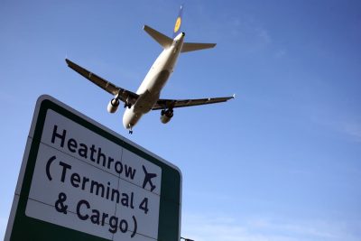 Управление гражданской авиации (CAA) дало разрешение аэропорту Heathrow увеличить сборы на 54% с 1 января 2022 года.