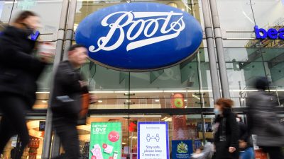Сеть аптек Boots в Великобритании будут проданы.