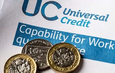 27 января, получатели универсального кредита (Universal Credit), ищущие работу, должны ускорить поиски, чтобы сохранить выплату.