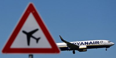 Авиакомпания Ryanair готовится временно снизить цены на билеты, чтобы увеличить продажи.