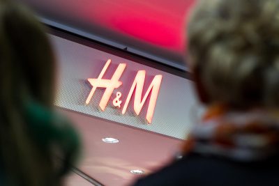 H&M Group глубоко обеспокоена трагическими событиями в Украине и поддерживает всех людей, которые страдают.