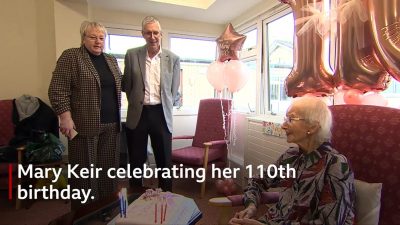 Самая старая женщина Уэльса до сих пор любит газетные головоломки в 110 лет