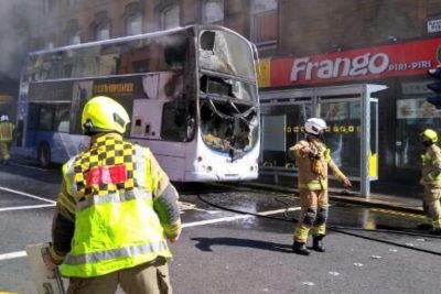 Один пострадавший в результате пожара в автобусе в центре Глазго