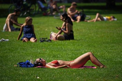 В Лондоне во вторник температура стабилизируется на отметке 17 ° C или 18 ° C