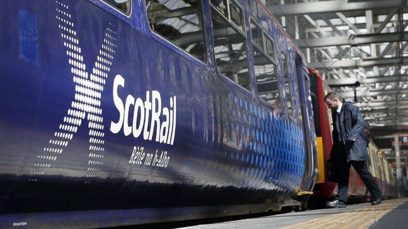 Более 300 рейсов ScotRail были отменены третье воскресенье подряд из-за продолжающейся нехватки водителей.
