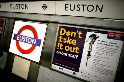 Сотрудники лондонского метро собираются на забастовку во время празднования Платинового юбилея