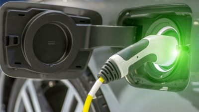 Стоимость быстрой зарядки электромобиля резко возросла, поскольку затраты на энергию растут