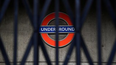 Работники лондонского метро проводят 24-часовую забастовку
