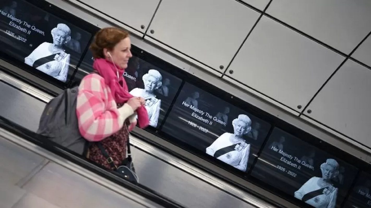 Очереди, вероятно, на станциях метро и лондонских железных дорог в понедельник после похорон королевы
