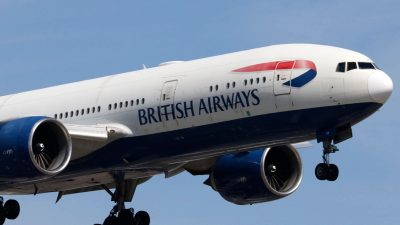 British Airways приостановила полеты в Израиль.