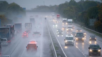 Погода в Великобритании: Сильные штормы и проливные дожди от шторма Геррит.