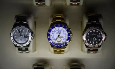 Крупнейший в Великобритании продавец часов Rolex и Omega стал последним ритейлером предметов роскоши.