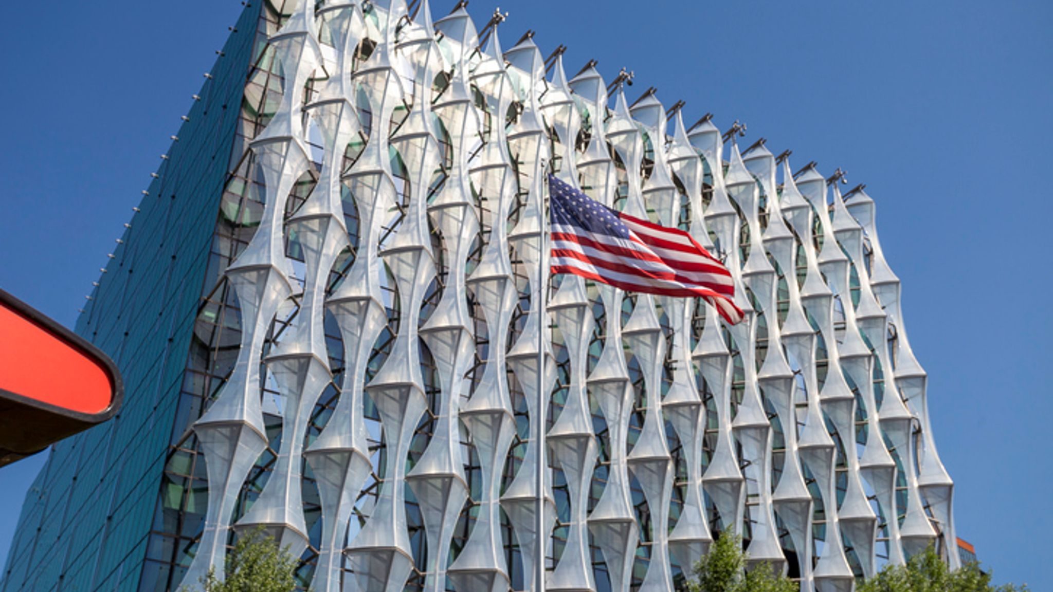 Посольство США в Лондоне.