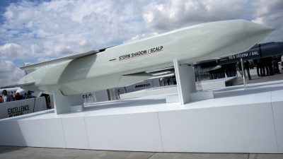 Украина запустила поставленные Великобританией ракеты Storm Shadow по целям на территории России.