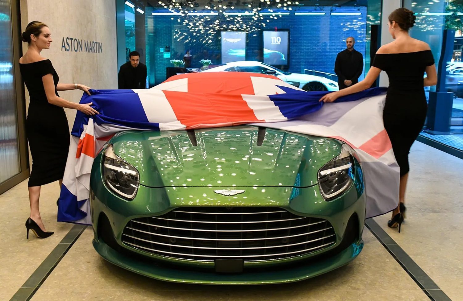 Aston Martin ограничивает экспорт в США